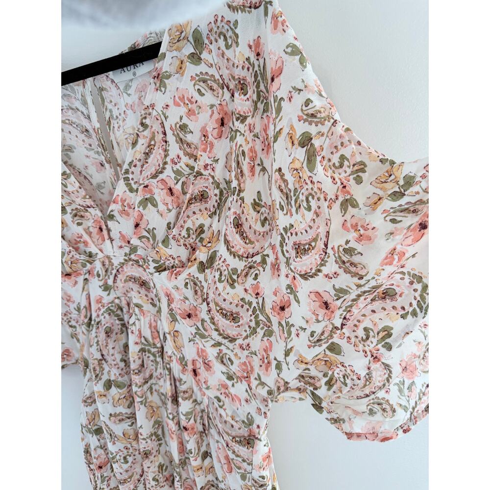 Aura Boho Maxi Dress in a cream and peach paisley floral pattern-Size M - Picture 11 of 13